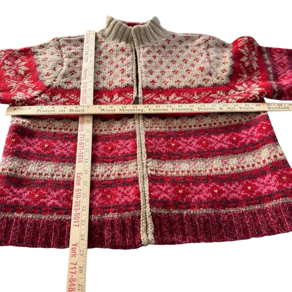 Eddie Bauer Red and Cream Patterned Cardigan - Picture 6 of 13